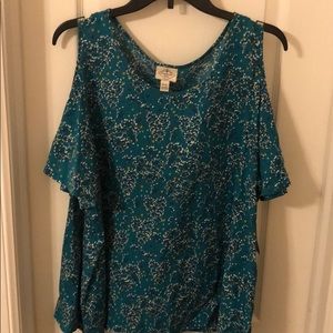 Shoulder cut out petite xxl teal floral shirt NWT
